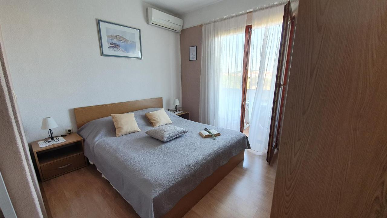 Apartments Sime Sukošan エクステリア 写真