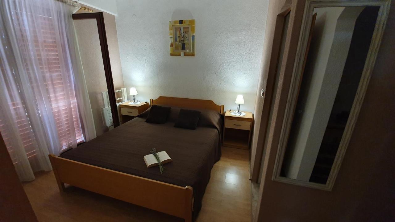 Apartments Sime Sukošan エクステリア 写真