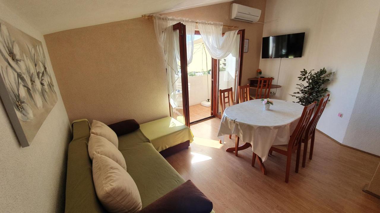 Apartments Sime Sukošan エクステリア 写真